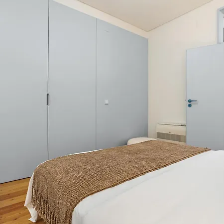 Apartment Whome Elegant City-center Flat Near Praca Do Comercio Lisbon