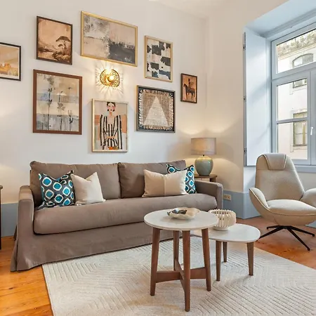 Whome Elegant City-center Flat Near Praca Do Comercio Apartment