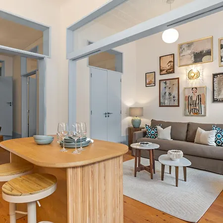 Whome Elegant City-center Flat Near Praca Do Comercio