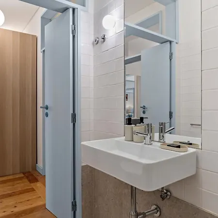 Whome Elegant City-center Flat Near Praca Do Comercio Apartment Lisbon