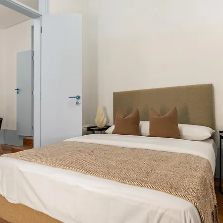 Whome Elegant City-center Flat Near Praça Do Comércio